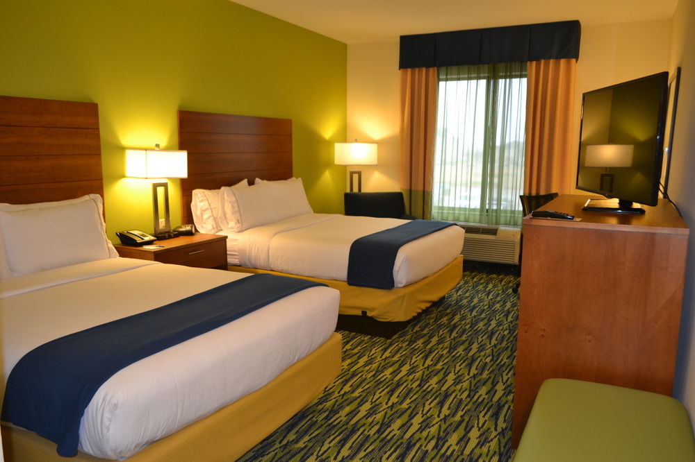 HOLIDAY INN EXPRESS & SUITES MIDLAND SOUTH I-20 in Midland, Tx