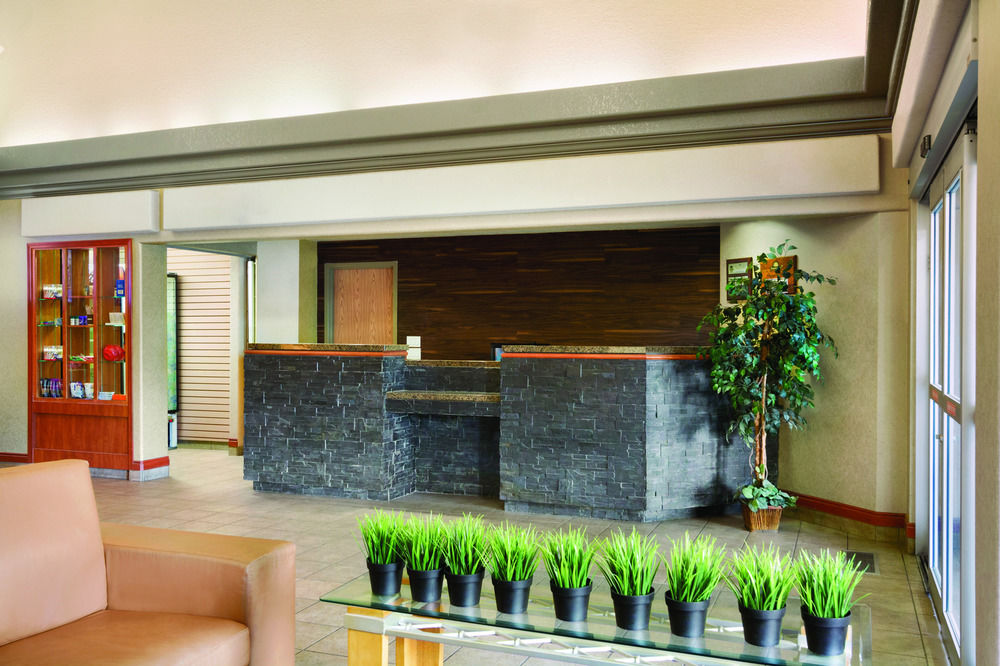 Days Inn by Wyndham Calgary Airport in Calgary