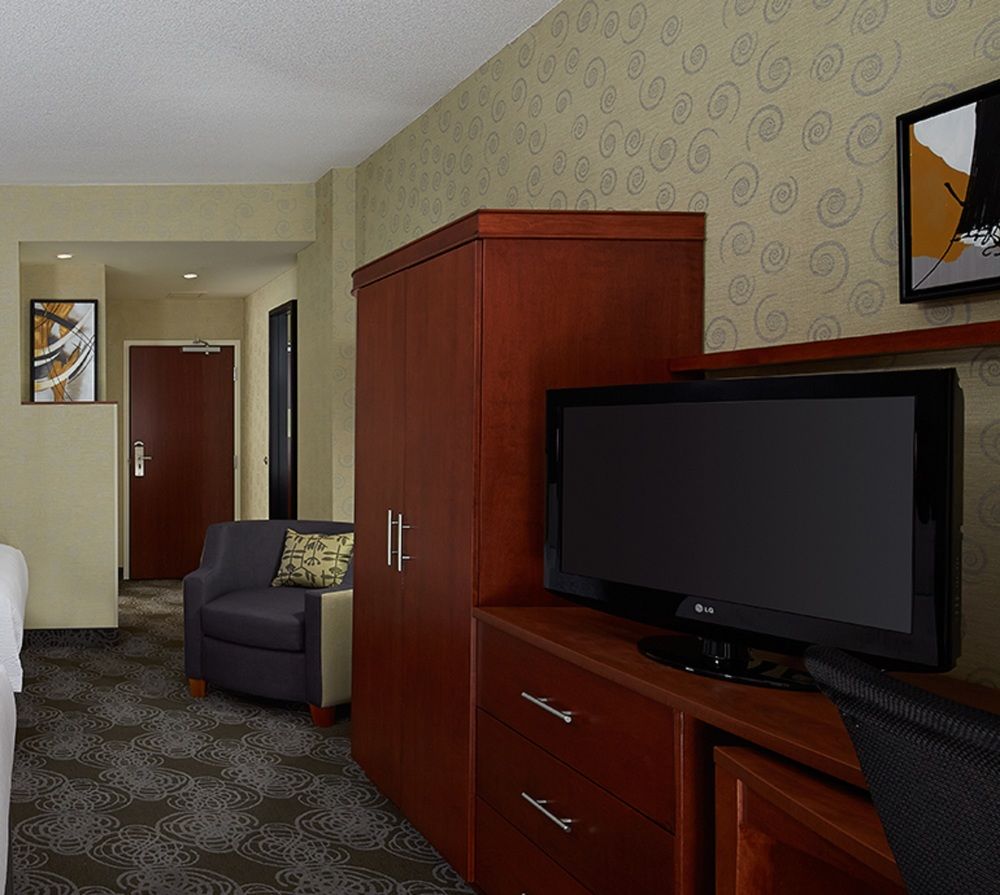 *COURTYARD BY MARRIOTT MONTREAL AIRPORT in Montreal