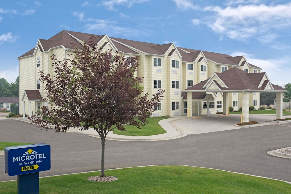 Microtel Inn & Suites by Wyndham Cheyenne in Cheyenne, Wy