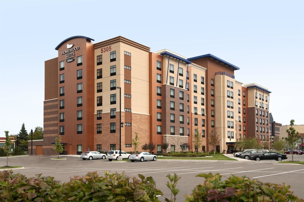 Homewood Suites by Hilton St Louis Park at West End in Minneapolis / St. Paul