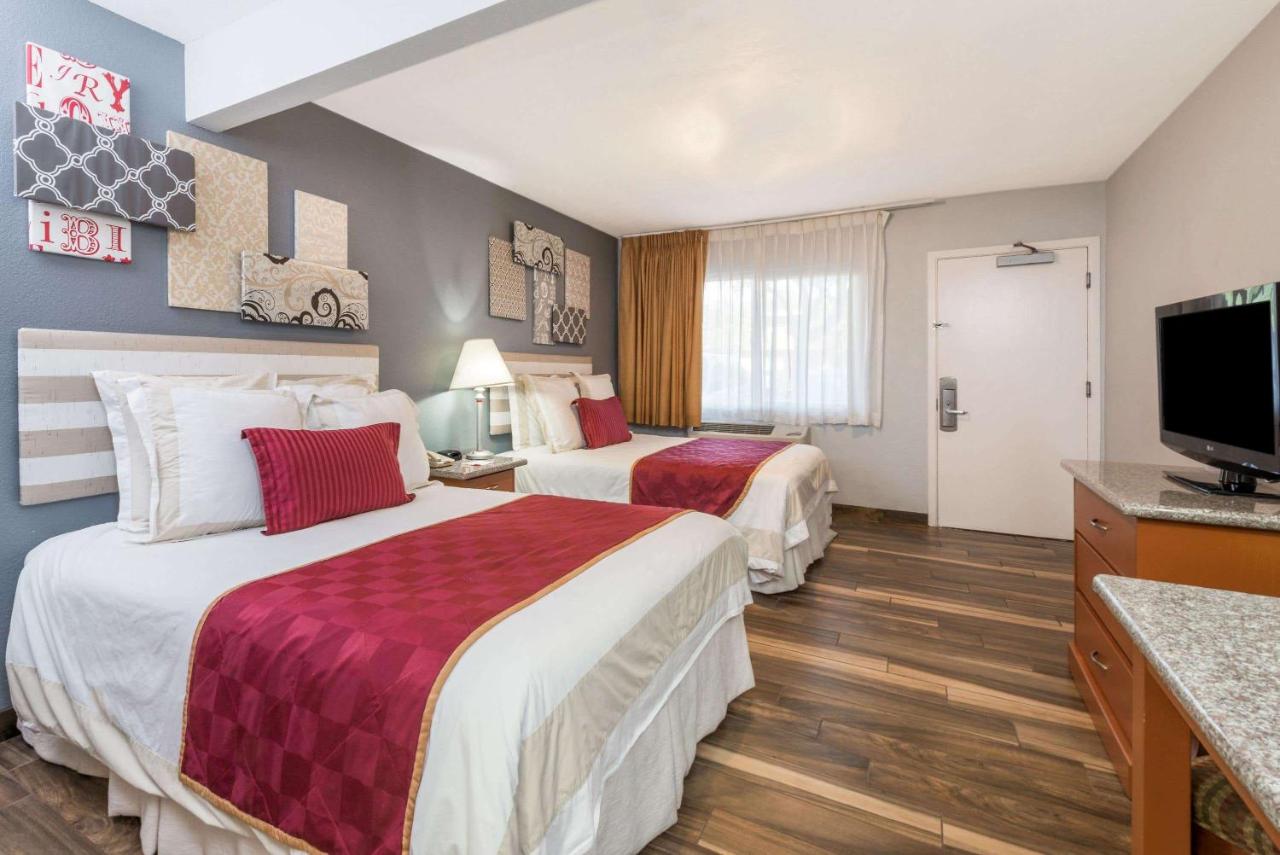 Ramada by Wyndham near SeaWorld / Mission Beach in San Diego, Ca