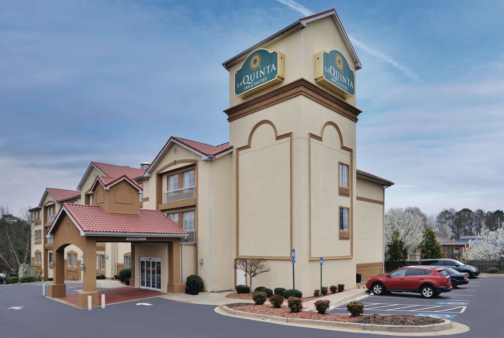 La Quinta Inn & Suites by Wyndham Atlanta South - Newnan in Newnan, Ga