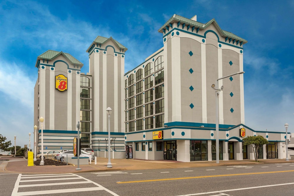 Super 8 by Wyndham Virginia Beach Oceanfront in Virginia Beach, Va