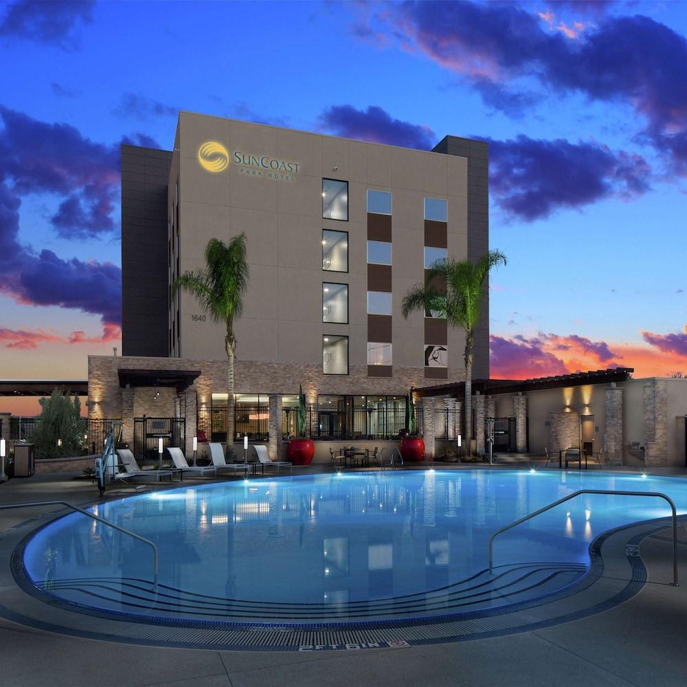 SunCoast Park Hotel Anaheim Resort, Tapestry by Hilton in Anaheim