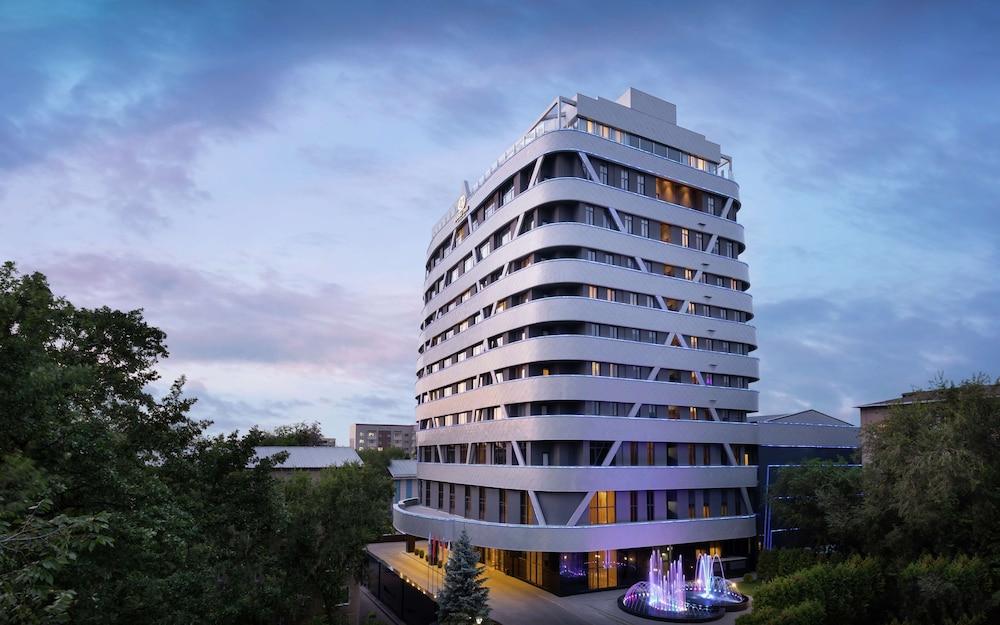 DoubleTree by Hilton Almaty in Almaty