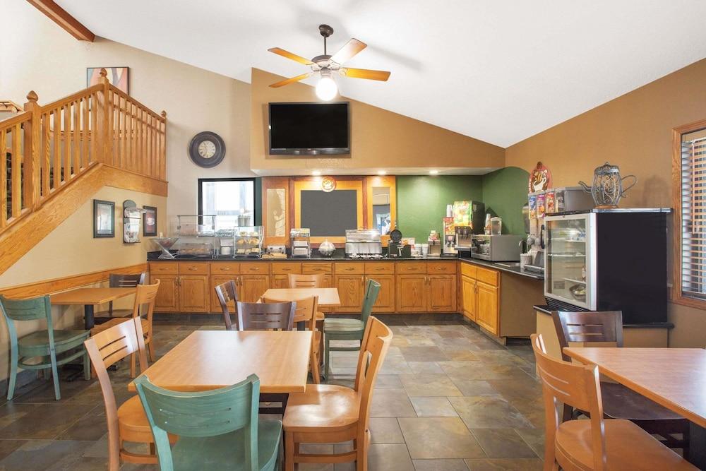 AmericInn by Wyndham Ankeny/Des Moines in Ankeny