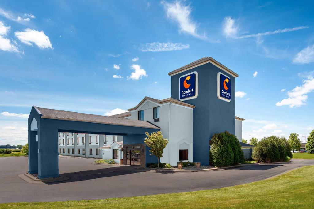 AmericInn by Wyndham Rochester in Rochester, Mn