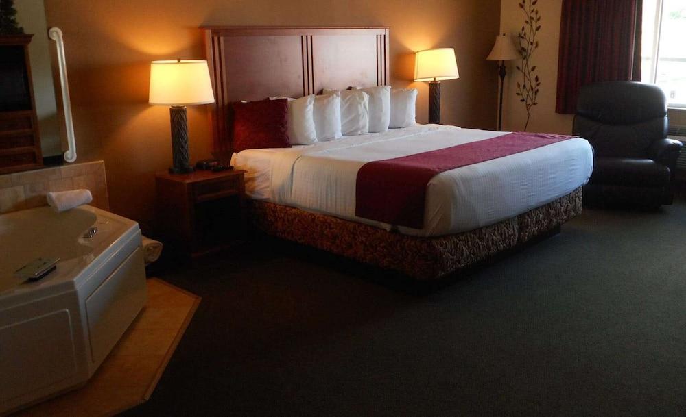 AmericInn by Wyndham McAlester in Mcalester, Ok