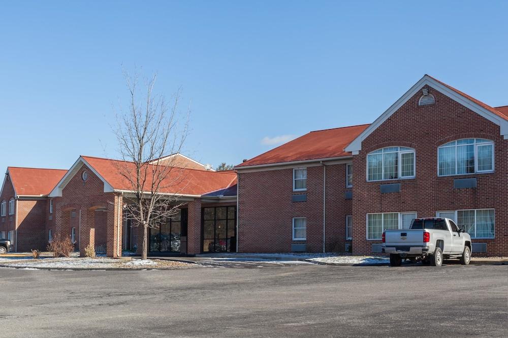 Days Inn & Suites by Wyndham Lancaster Amish Country in Lancaster, Pa