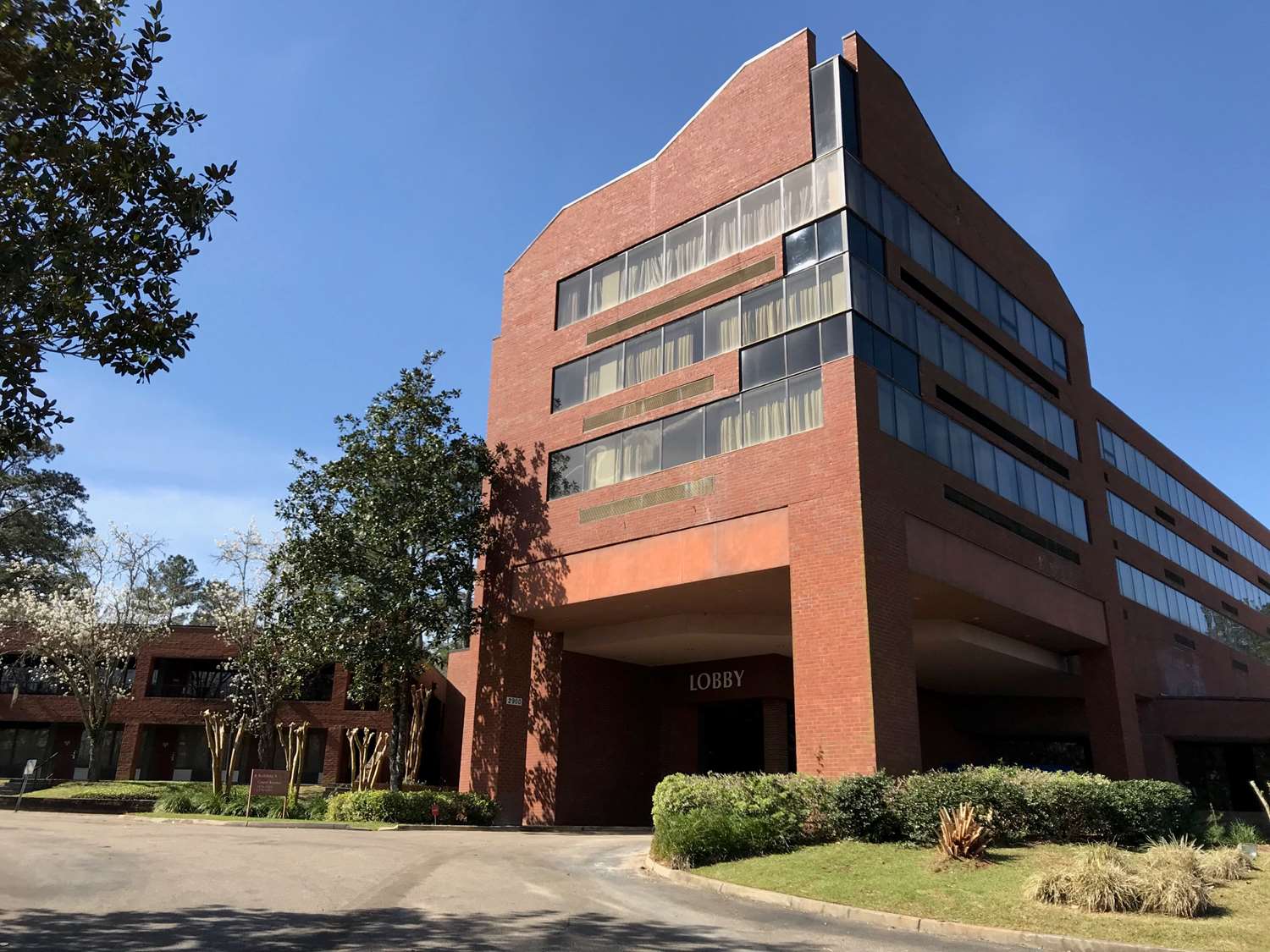 Days Inn & Suites by Wyndham Tallahassee Conf Center I-10 in Tallahassee, Fl