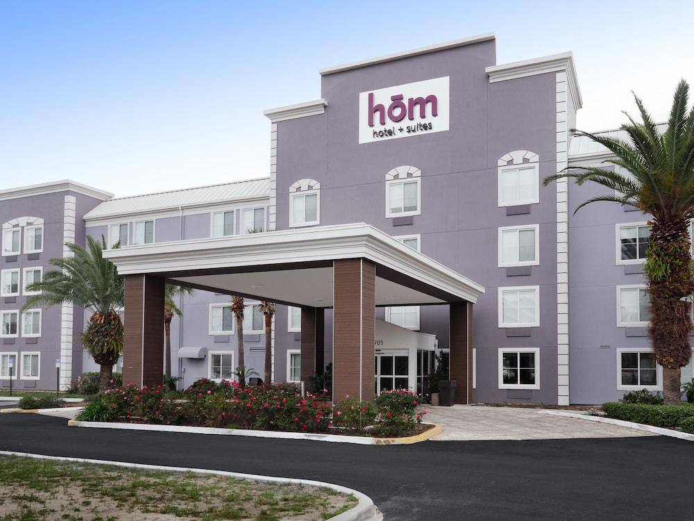 h¿m hotel + suites, Trademark Collection by Wyndham in Gainesville, Fl