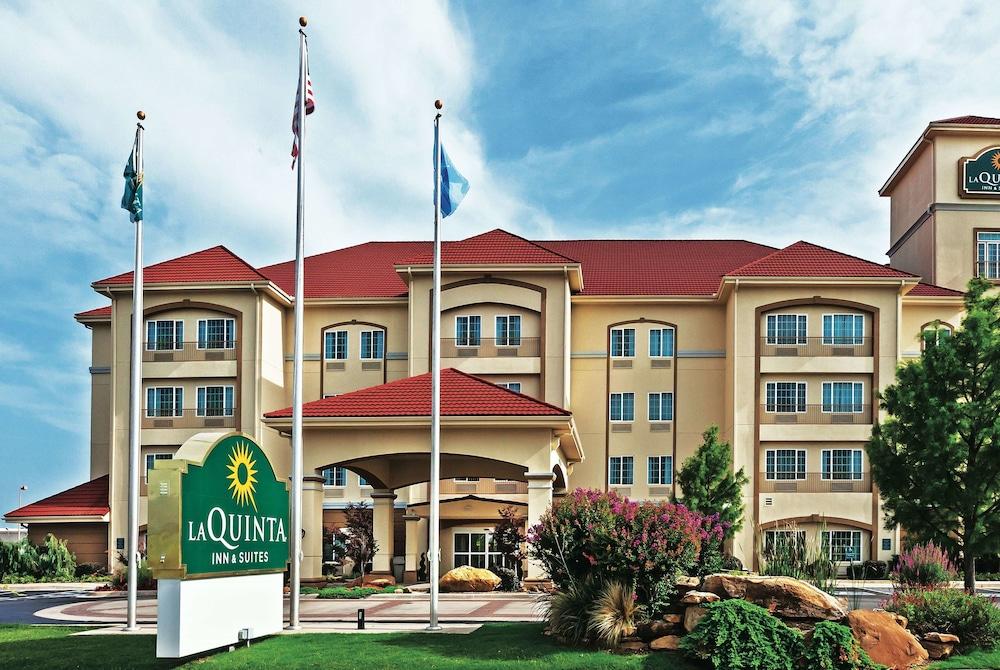 LA QUINTA INN SUITES BY WYNDHAM ARDMORE CENTRAL in Ardmore, Ok
