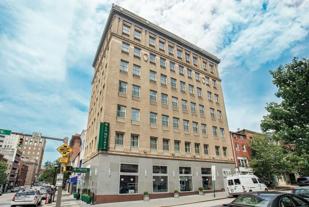 La Quinta Inn & Suites by Wyndham Baltimore Downtown in Baltimore, Md