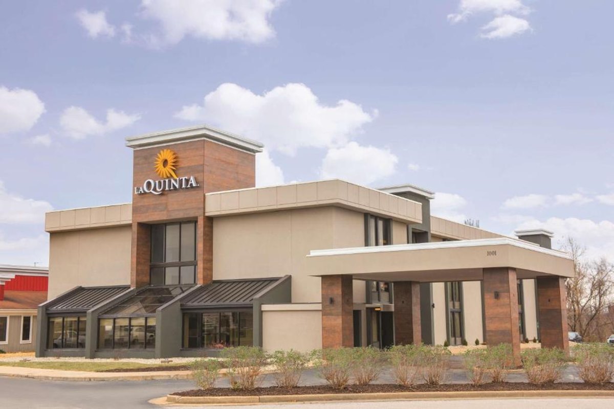 La Quinta Inn & Suites by Wyndham Festus - St. Louis South in Festus, Mo