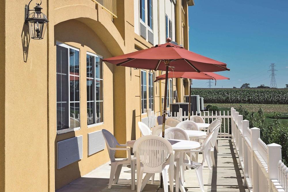La Quinta Inn & Suites by Wyndham Lancaster in Ronks, Pa