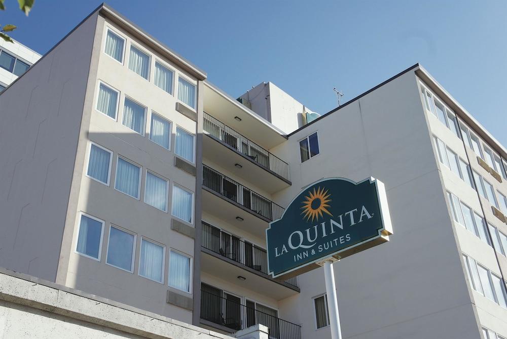 La Quinta Inn & Suites by Wyndham Seattle Downtown in Seattle, Wa