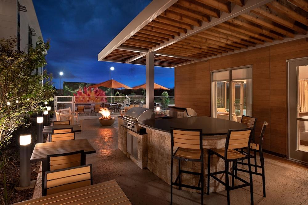 Homewood Suites by Hilton Houston NW at Beltway 8 in Houston, Tx