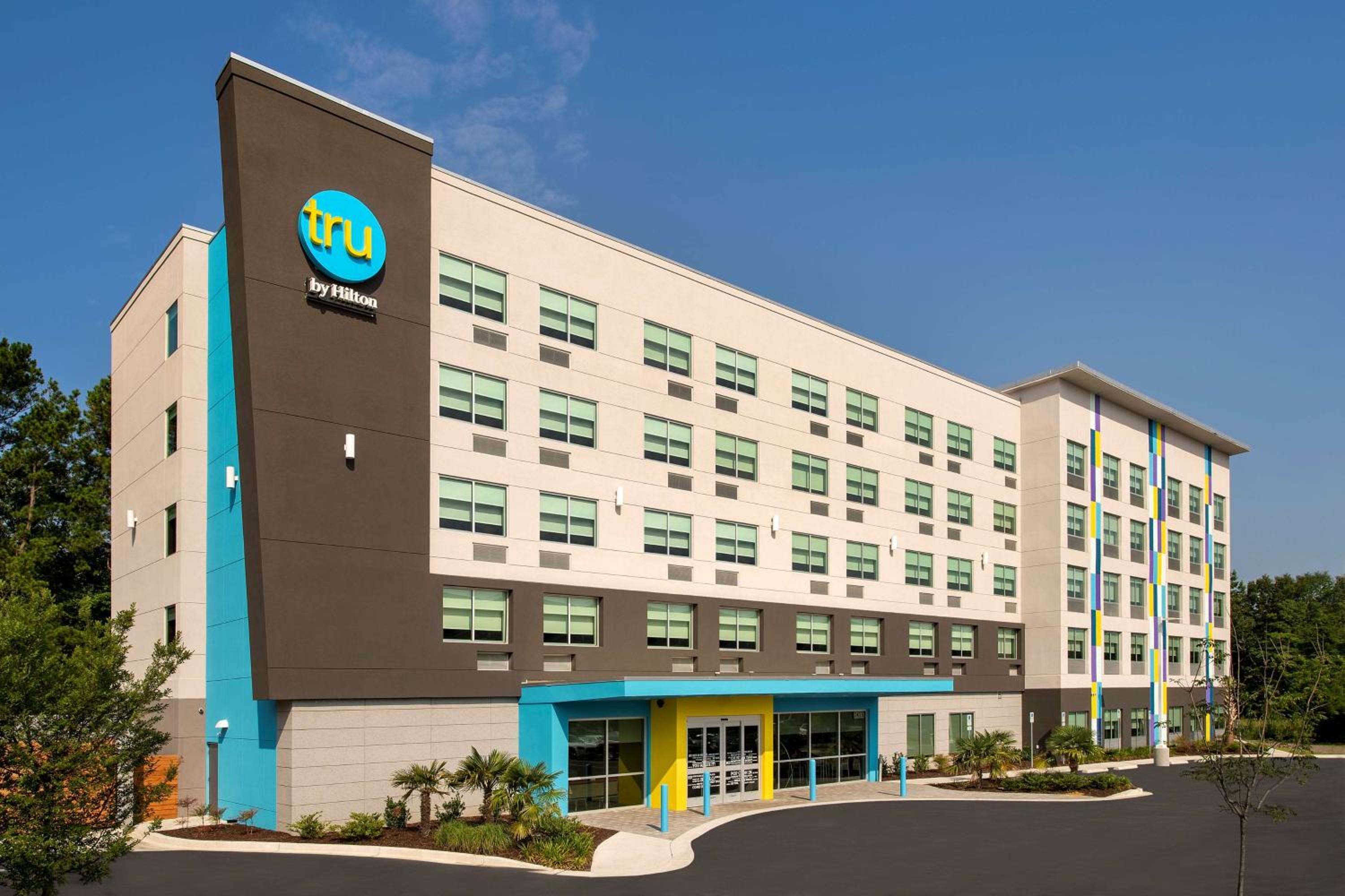 Tru by Hilton Charleston Ashley Phosphate in Charleston