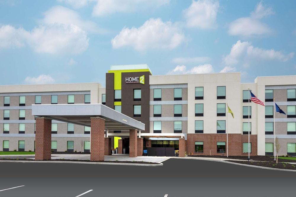 Home2 Suites By Hilton Indianapolis Airport in Indianapolis