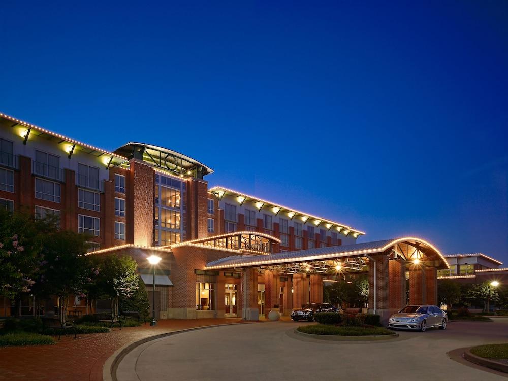 The Chattanoogan Hotel, Curio Collection By Hilton in Chattanooga, Tn