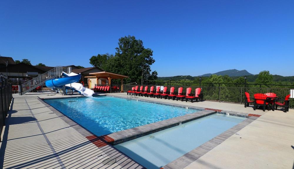 Howard Johnson by Wyndham Pigeon Forge in Pigeon Forge