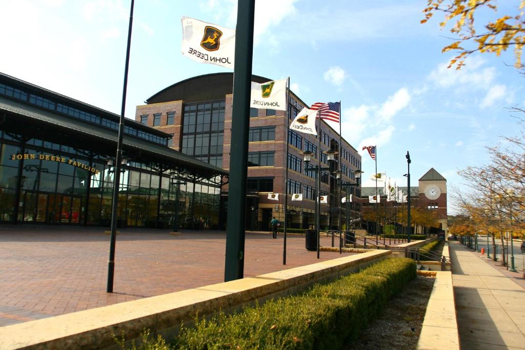 Wyndham Moline on John Deere Commons in Moline, Il