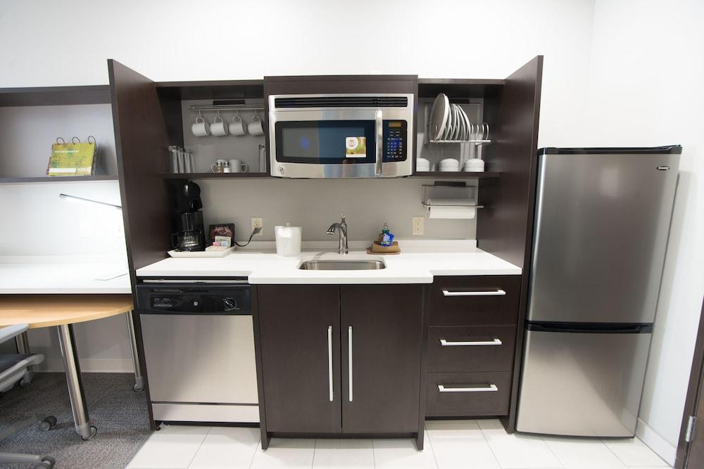 Home2 Suites by Hilton Tulsa Hills in Tulsa, Ok