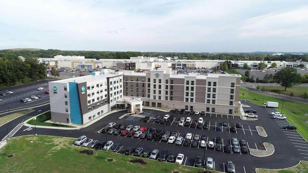Tru by Hilton Albany Crossgates Mall in Albany