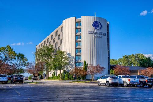 DoubleTree by Hilton Appleton, WI in Appleton, Wi