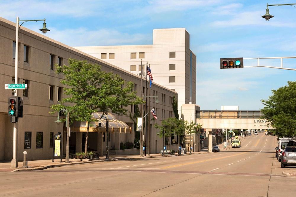 Hilton Appleton Paper Valley in Appleton, Wi