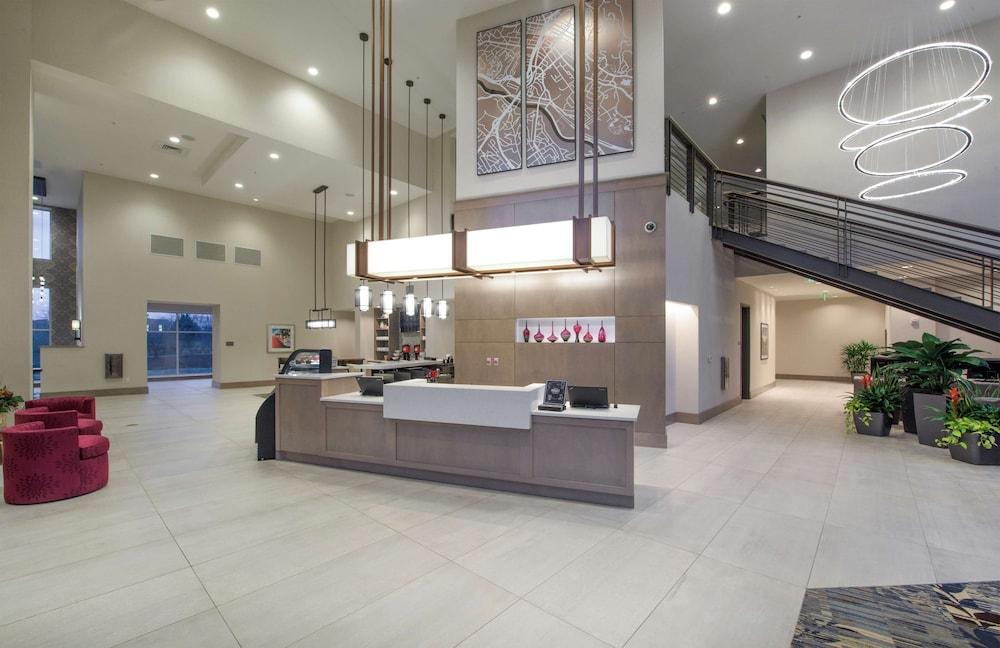 DoubleTree by Hilton Asheville Downtown in Asheville