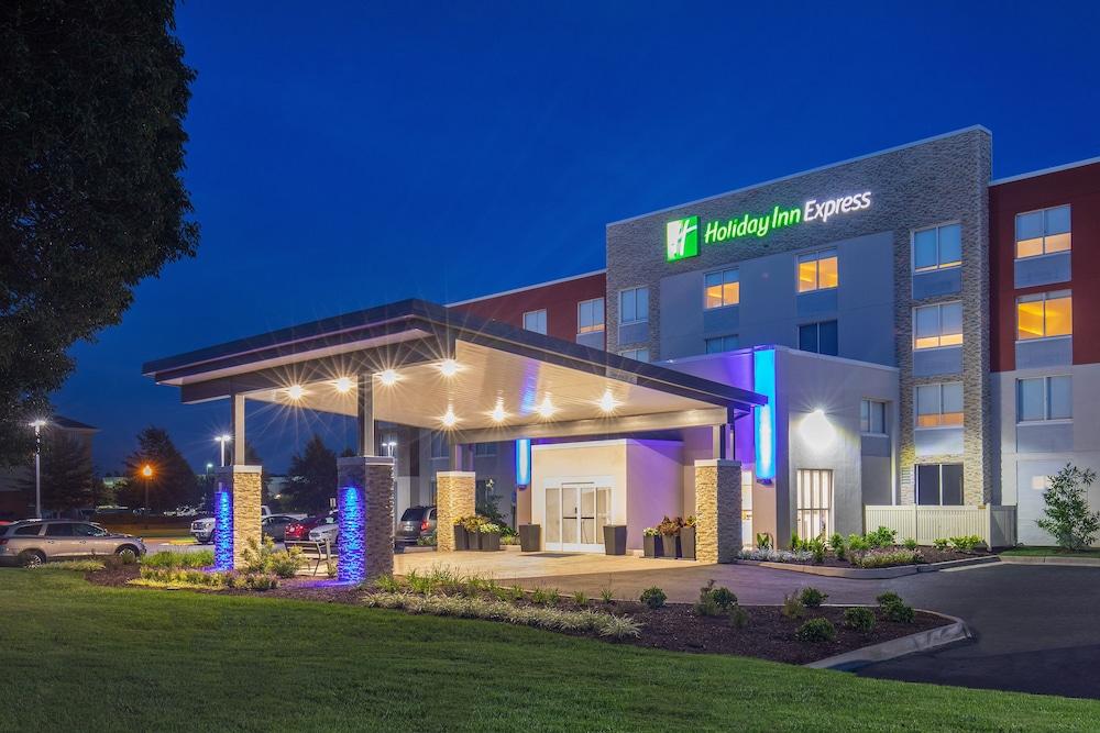 Holiday Inn Express Chesapeake - Norfolk By IHG in Cheasepake, Va