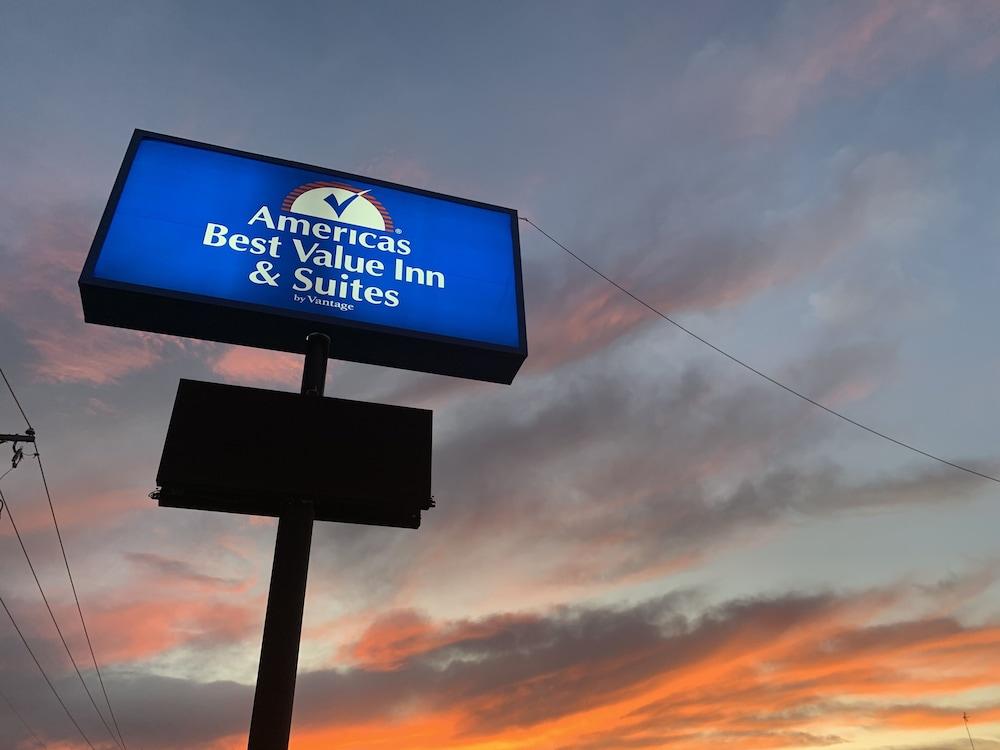 Baymont by Wyndham Odessa University Area in Odessa, Tx