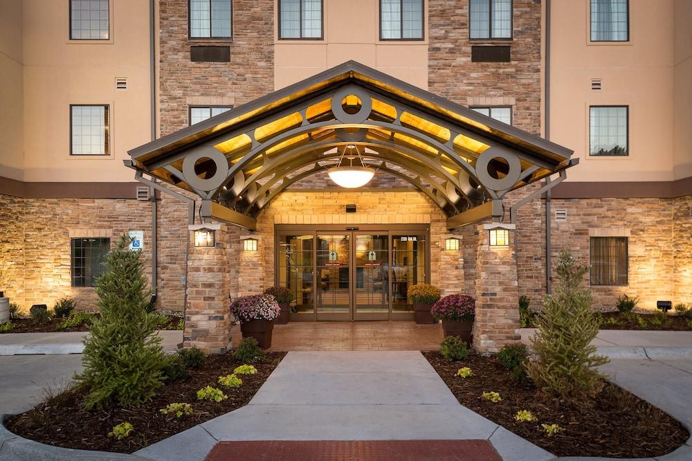 Staybridge Suites Omaha West By IHG in Omaha, Ne