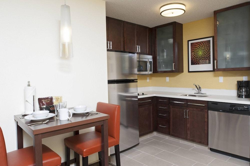 Residence Inn by Marriott Grand Rapids Airport in Grand Rapids, Mi