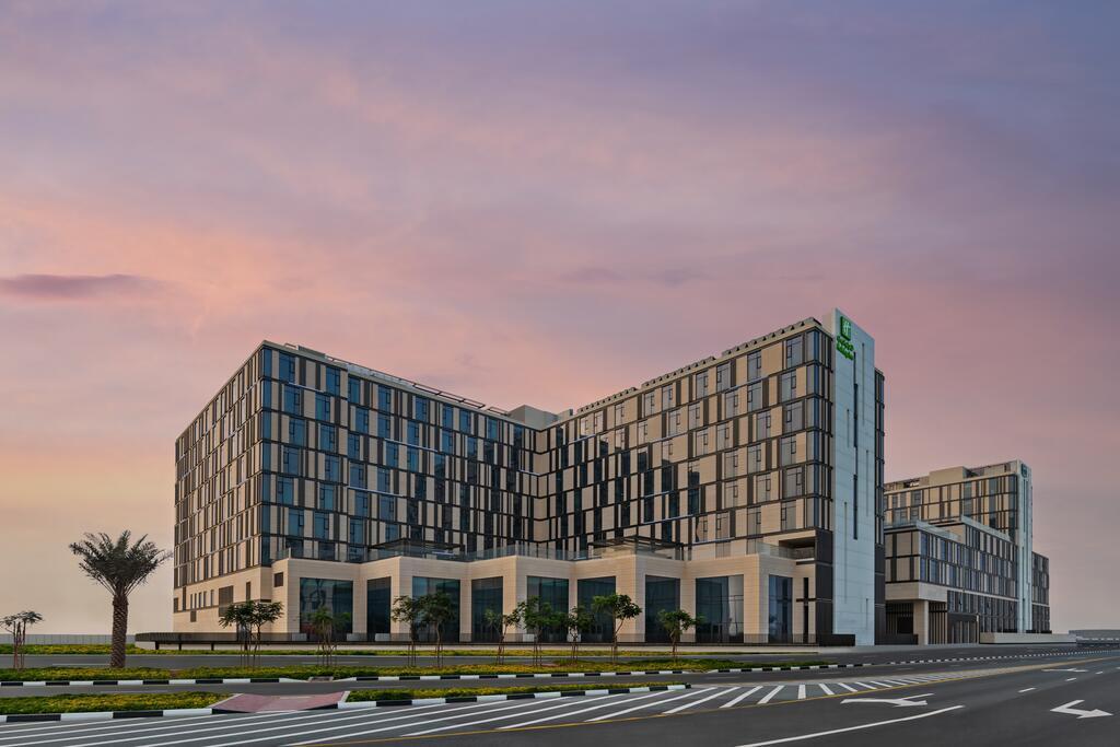 HOLIDAY INN DUBAI AL MAKTOUM AIRPORT in Dubai