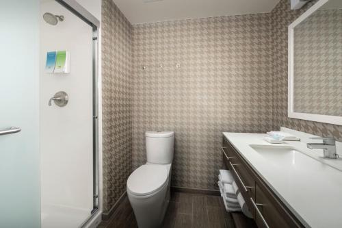 Home2 Suites By Hilton Miami Doral West Airport, Fl in Doral, Fl