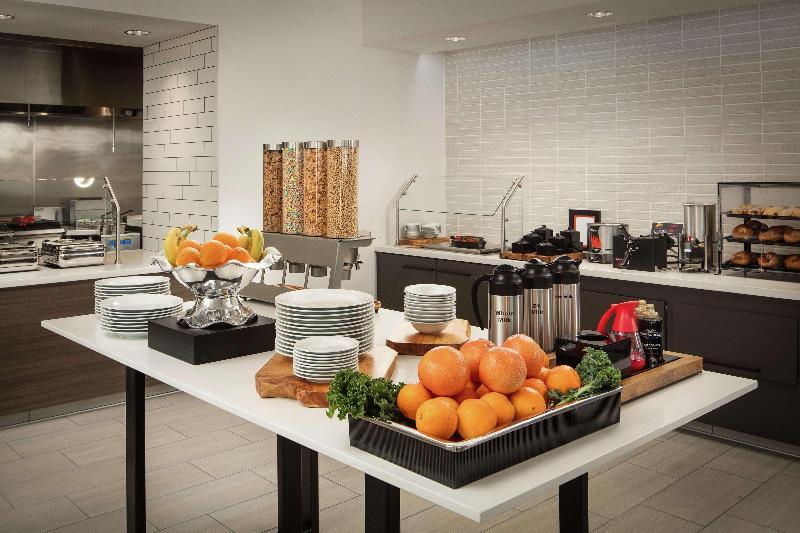 Hilton Garden Inn Sacramento Airport/Natomas, CA in Sacramento, Ca