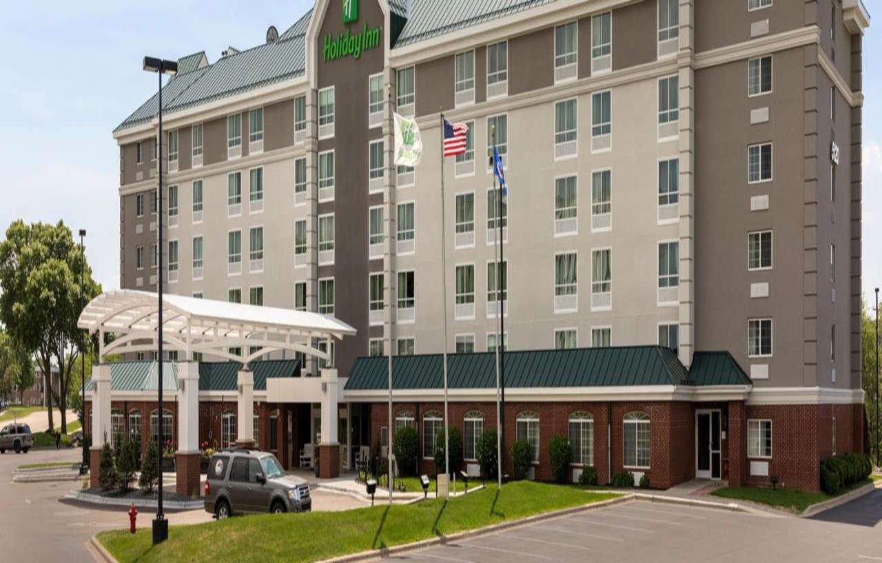 Holiday Inn Bloomington W MSP Airport Area in Bloomington, Mn