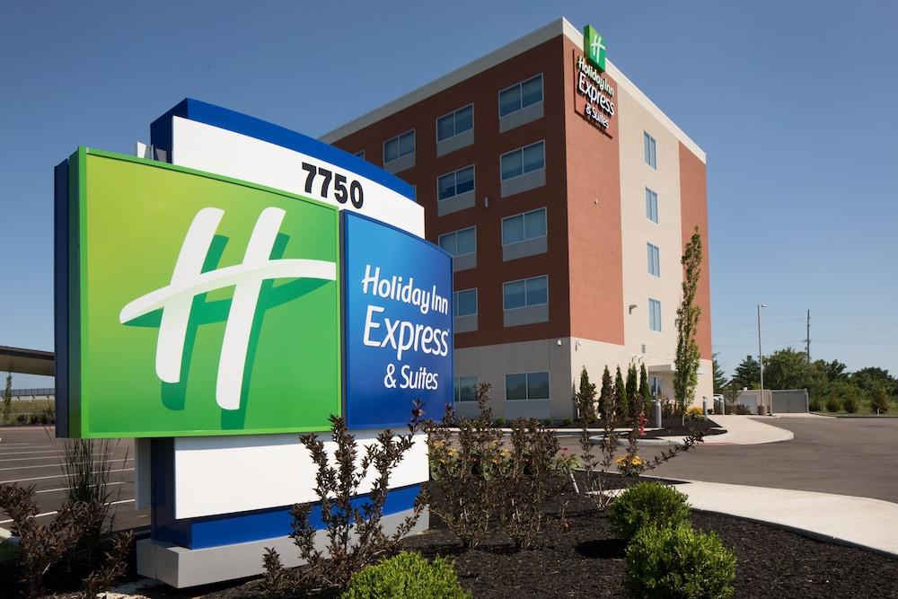 Holiday Inn Express & Suites Cincinnati North - Liberty Way in West Chester, Oh