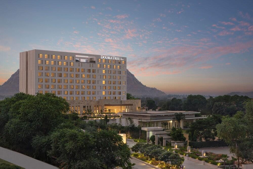 Doubletree by Hilton Jaipur Amer in Jaipur