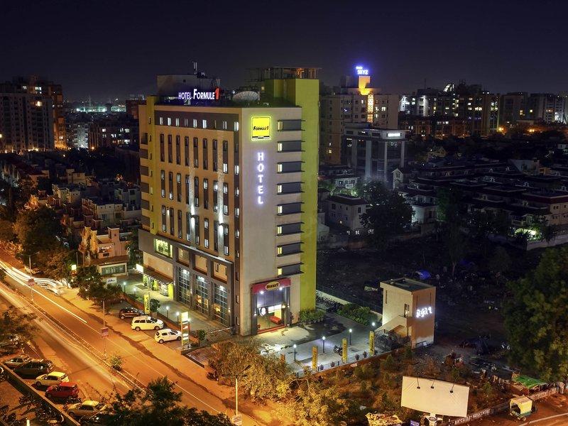 Holiday Inn Express Ahmedabad Prahlad Nagar in Ahmedabad