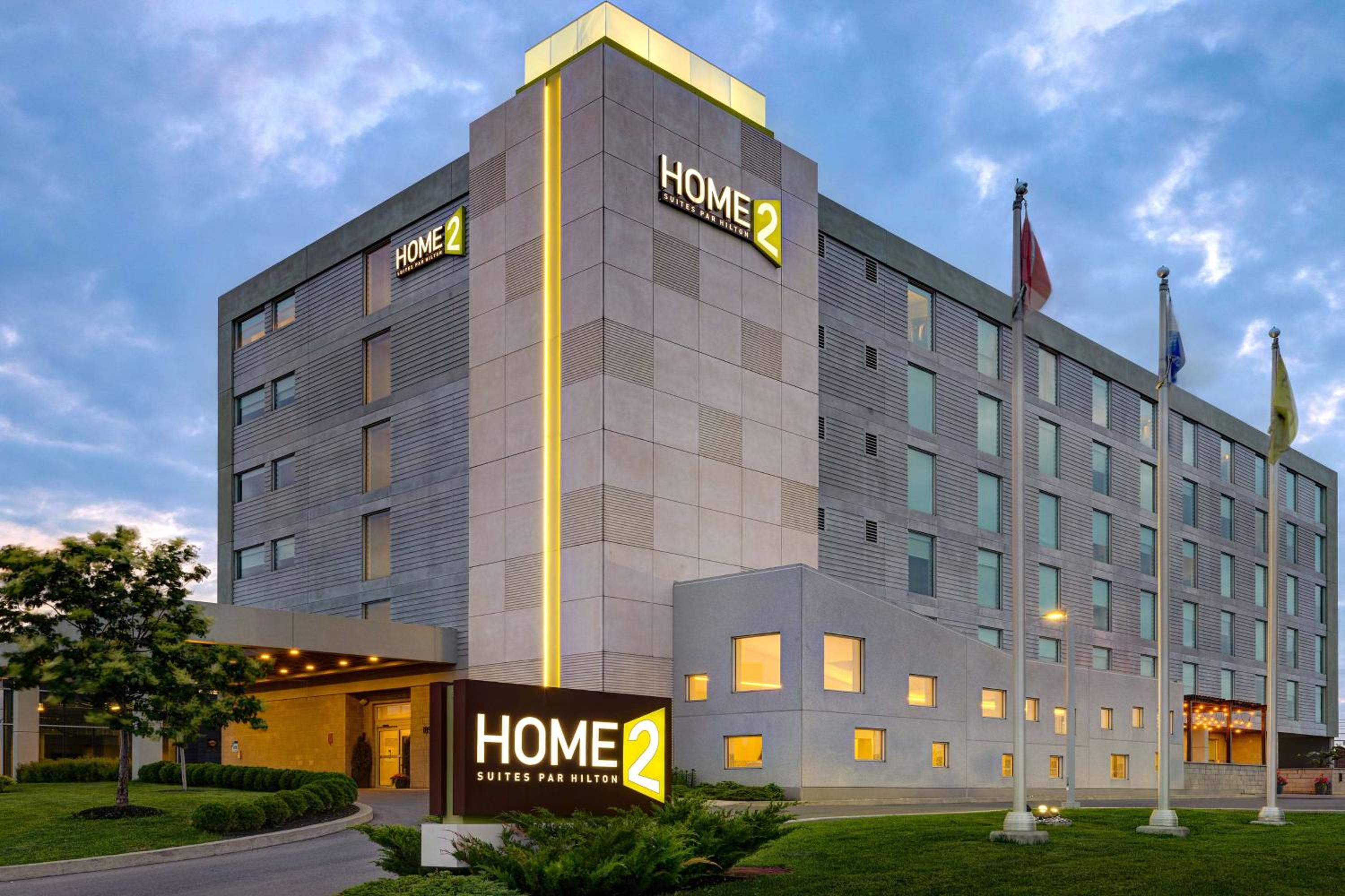 Home2 Suites By Hilton Montreal Dorval in Dorval, Qc