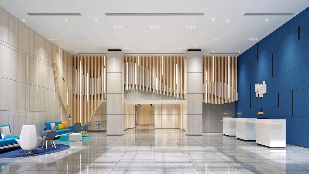 Holiday Inn Express Shanghai Jiading New City in Shanghai