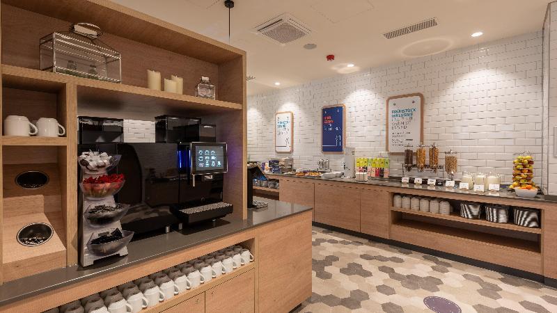 Holiday Inn Express Munich North in Munich