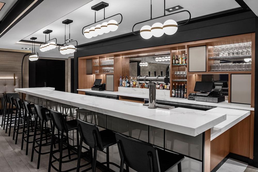 Four Points by Sheraton Flushing in New York, Ny