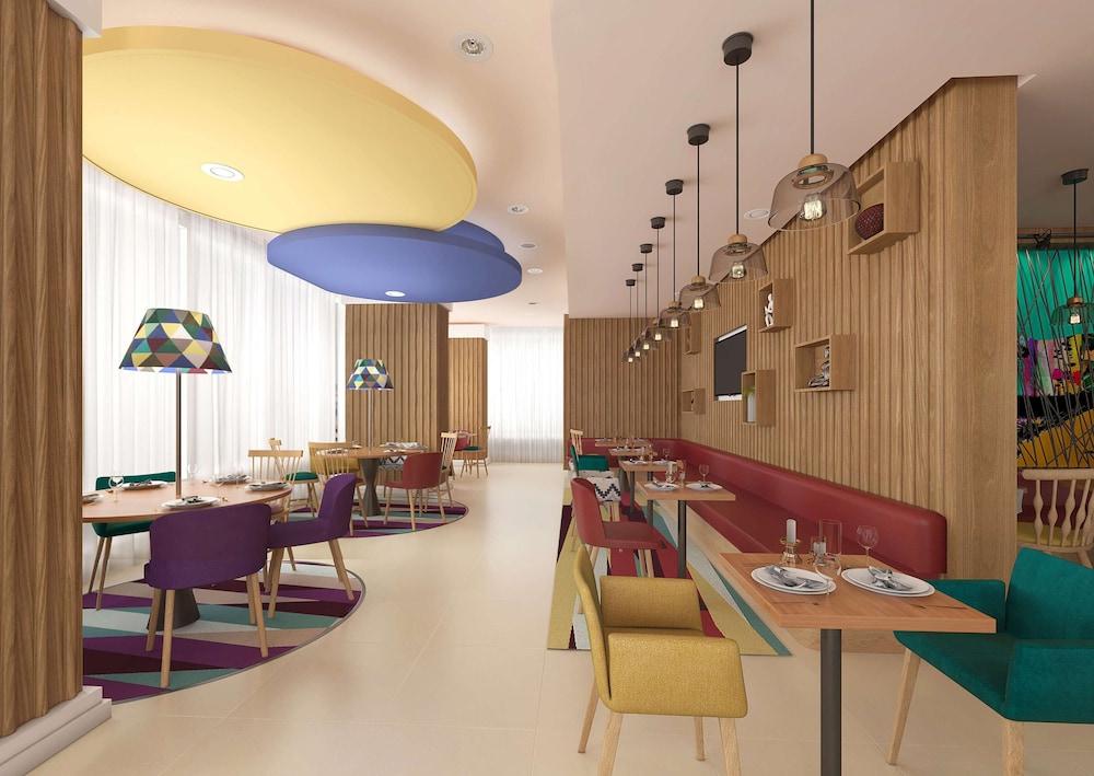 Hampton By Hilton Doha Old Town in Doha