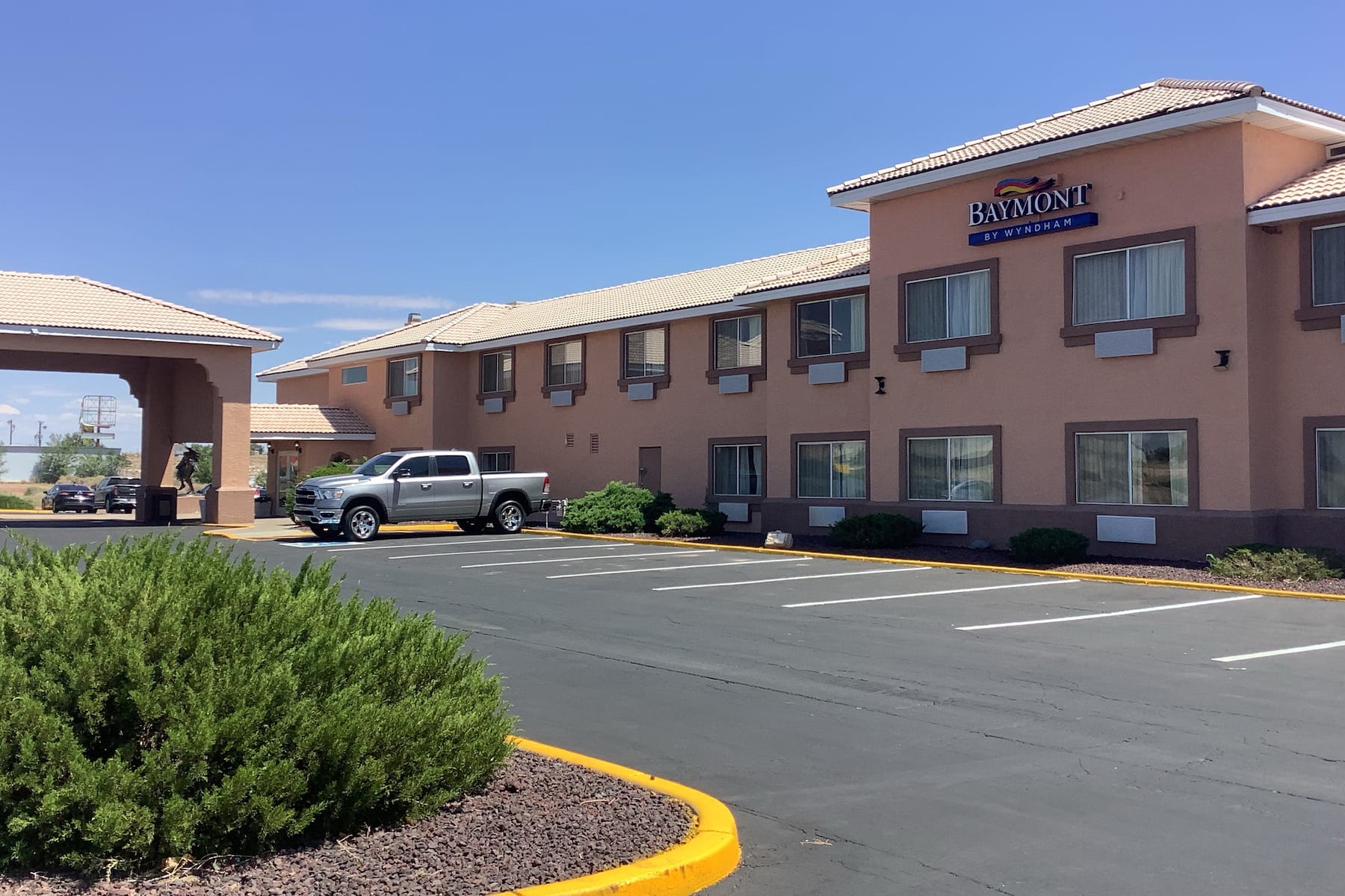 Baymont Inn & Suites by Wyndham Holbrook in Holbrook, Az