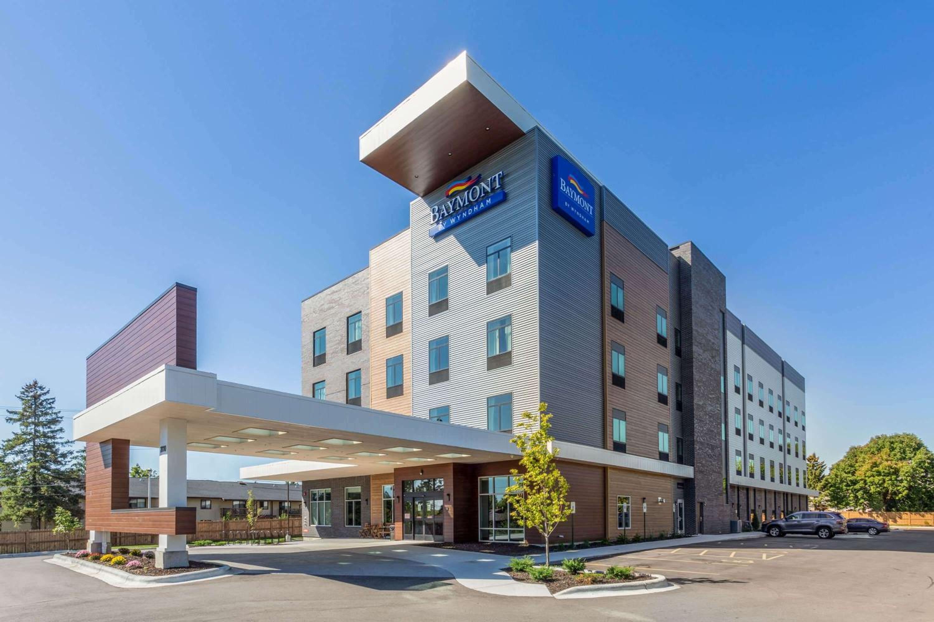 Baymont Inn & Suites by Wyndham Madison in Madison, Wi